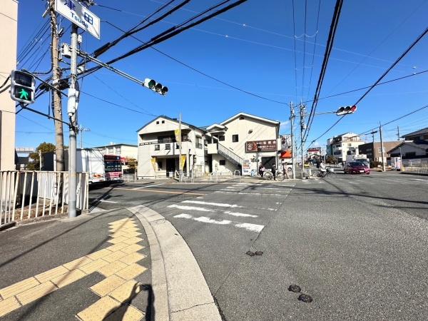 　前面道路含む現地写真　