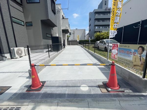 　前面道路含む現地写真　
