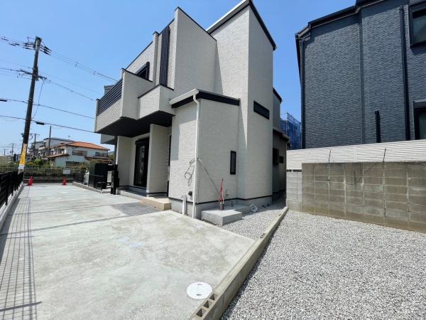 　前面道路含む現地写真　