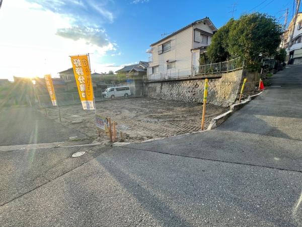 　前面道路含む現地写真　
