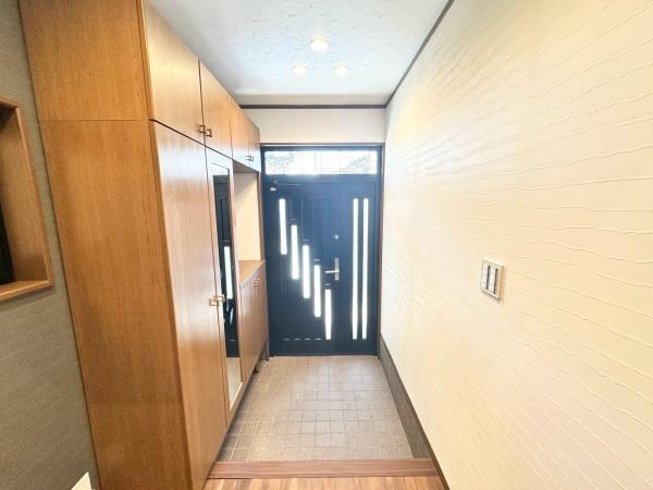 　玄関　