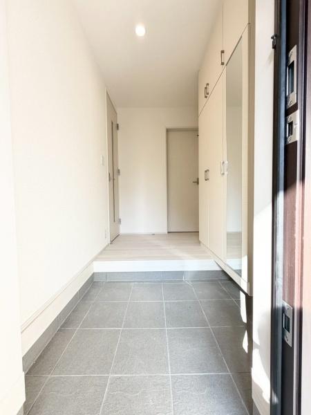 　玄関　