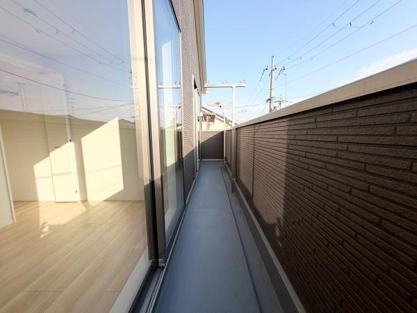 　バルコニー　