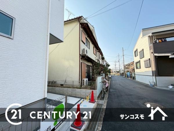 　前面道路含む現地写真　